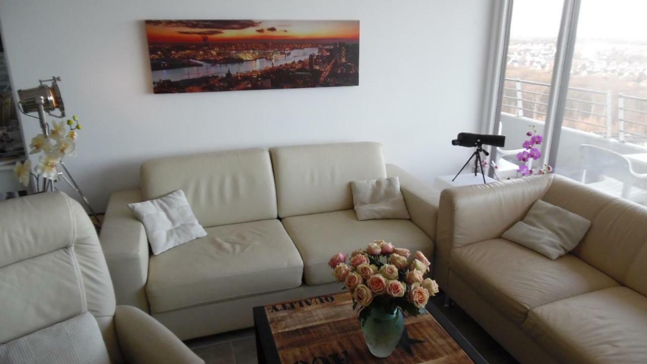 Luxussuite 1a Meerblick, Maritim Residenz, 22er Stock, Modernes Styling, Am Apartment Lubeck