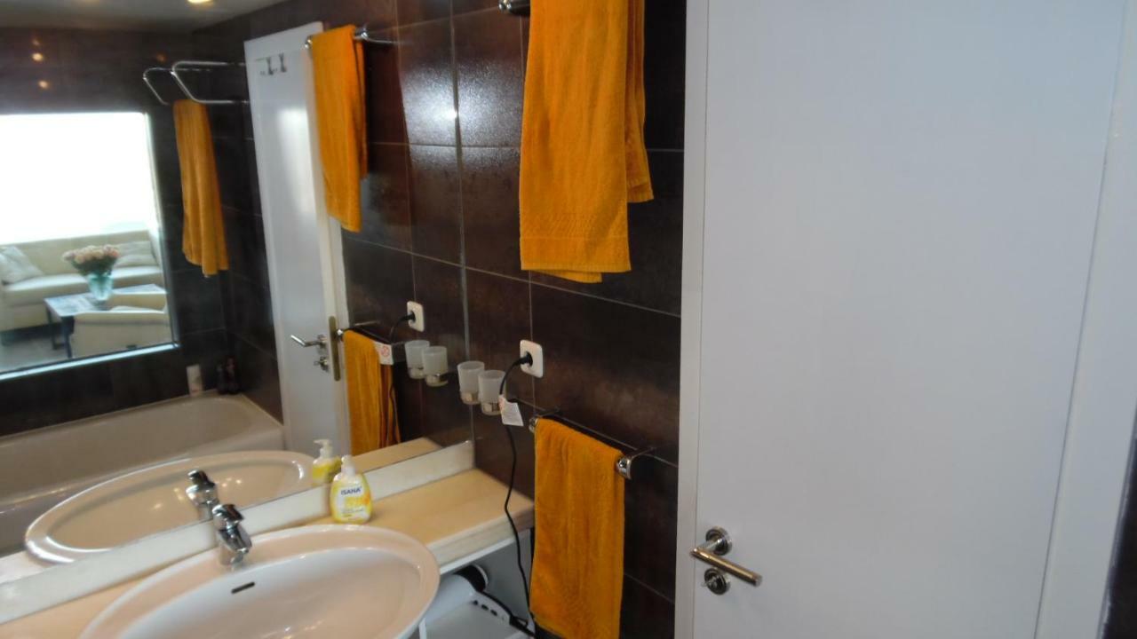 Luxussuite 1a Meerblick, Maritim Residenz, 22er Stock, Modernes Styling, Am Lubeck