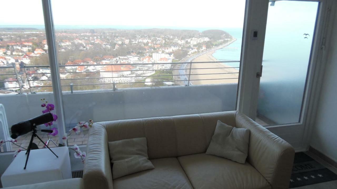 Luxussuite 1a Meerblick, Maritim Residenz, 22er Stock, Modernes Styling, Am Apartment Lubeck